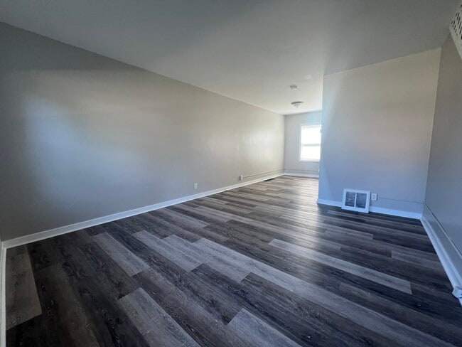 Living Room - 118 Locust St