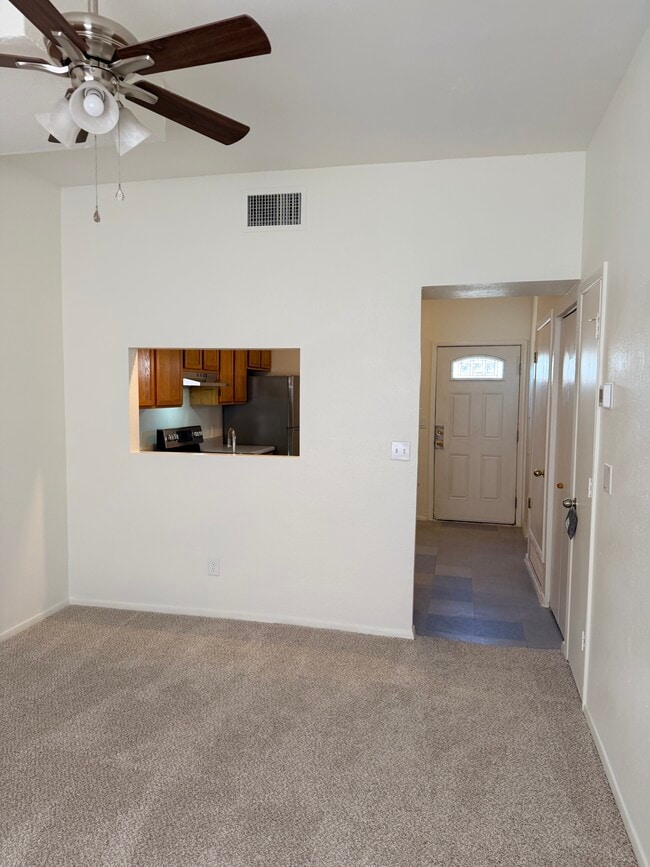 Foto del edificio - 3409 N Fontana Ave