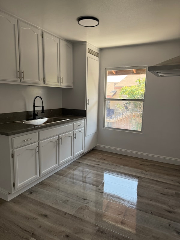 Photo - 1060 W 117th St Apartment