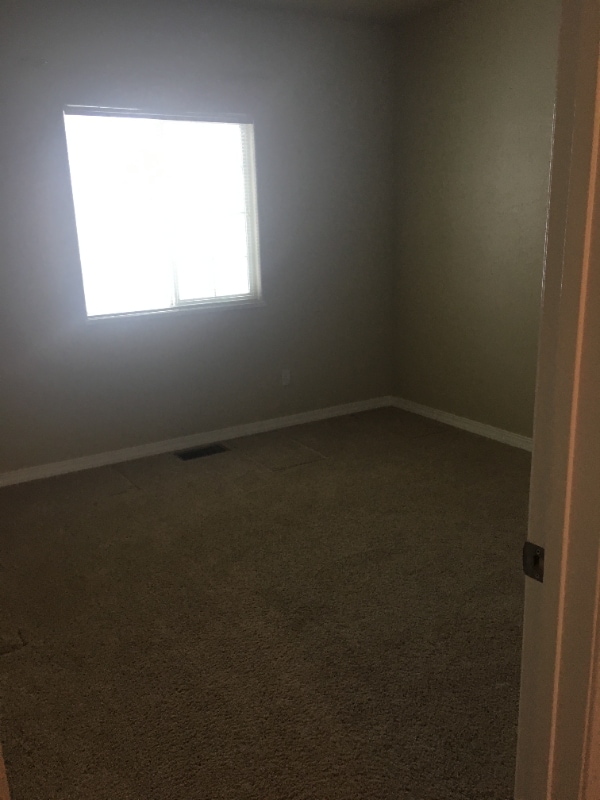 Building Photo - 1285 Claremont Dr
