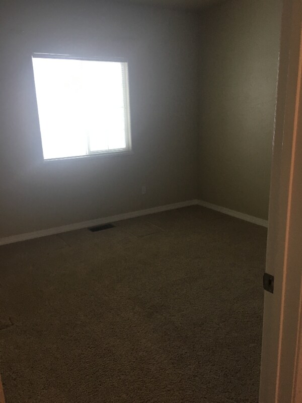Foto del edificio - 1285 Claremont Dr