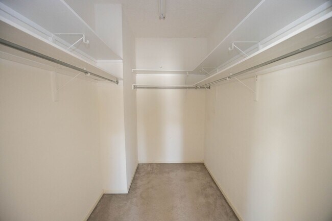 Foto del edificio - 9336 Bristlecone Dr