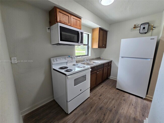 Foto del edificio - 318 N 11th St