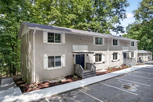 Foto del edificio - Newly Renovated 2 bedroom Condos!