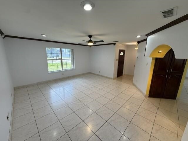 Foto del edificio - 8611 Chris Ln