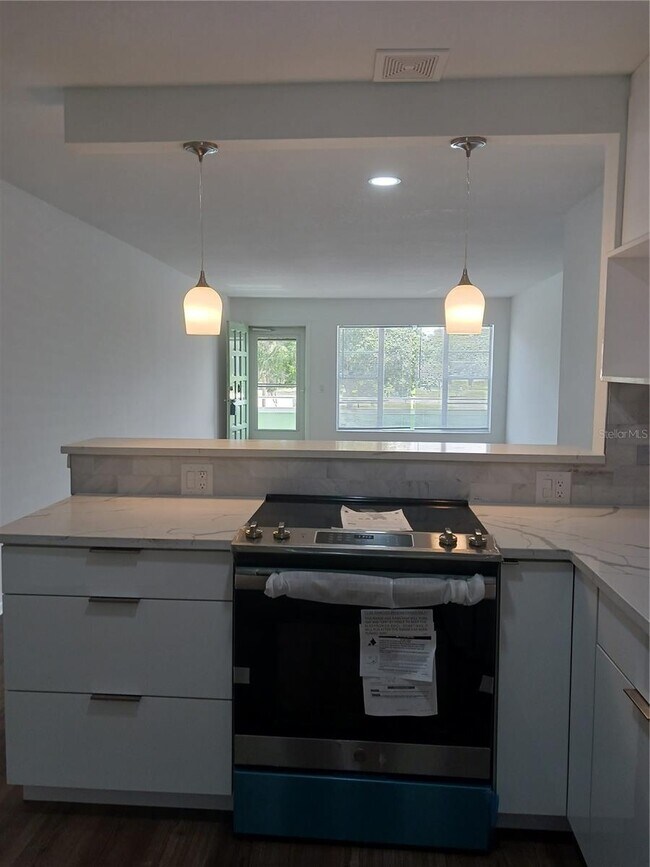 Foto del edificio - 2359 Finlandia Ln