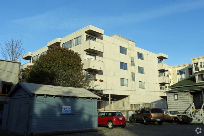 Building Photo - 409 W Mercer St