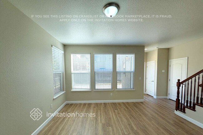 Foto del edificio - 3584 Rainsong Cir