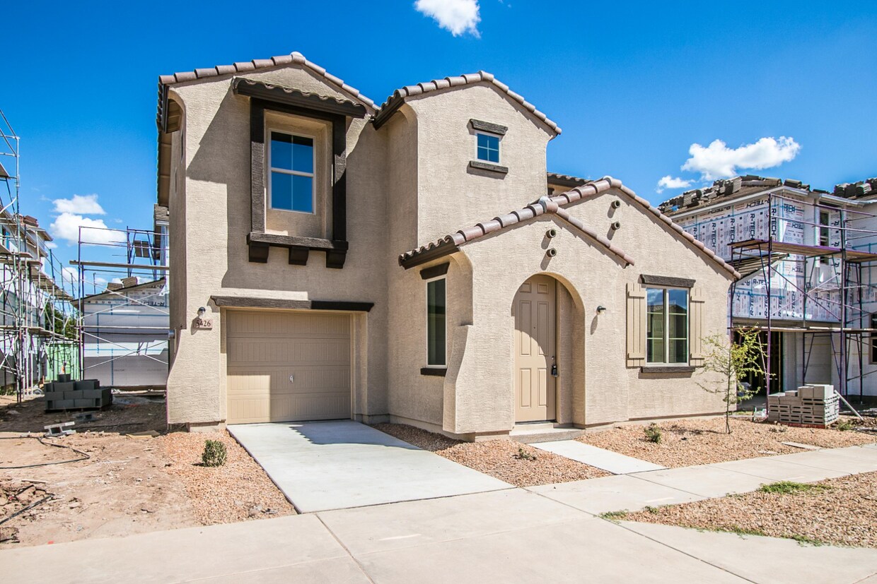 Foto principal - 3Br Home $1799 59th Ave/Broadway