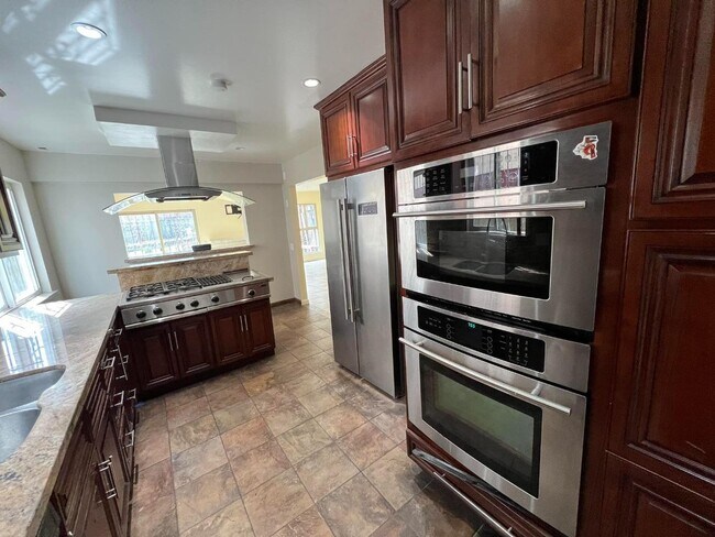 Foto del edificio - 1331 Felton St