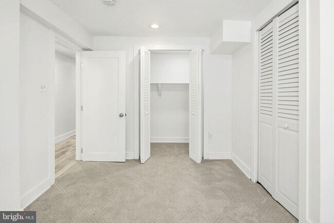 Foto del edificio - 3007 11th St NW