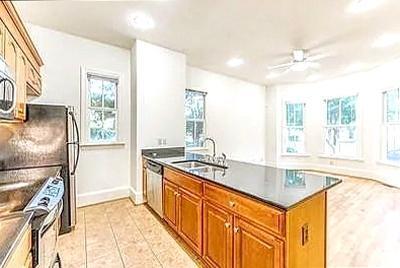 Foto del edificio - 1424 W Cary St