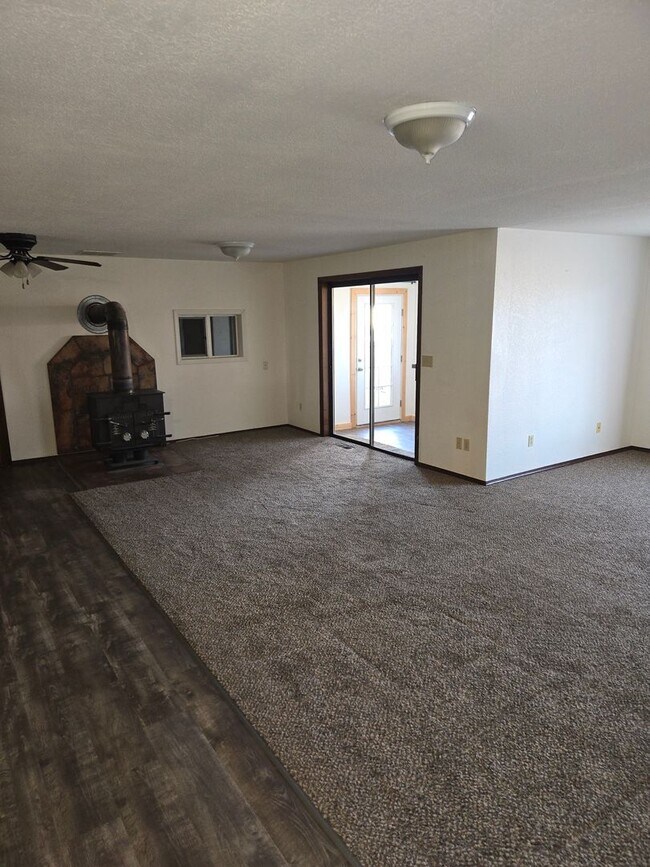 Foto del edificio - Beautiful Hermiston Home offers a perfect balance of comfort and convenience