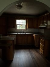 1140 W 14th St