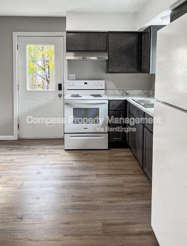 Foto del edificio - 3614 Douglas Ave