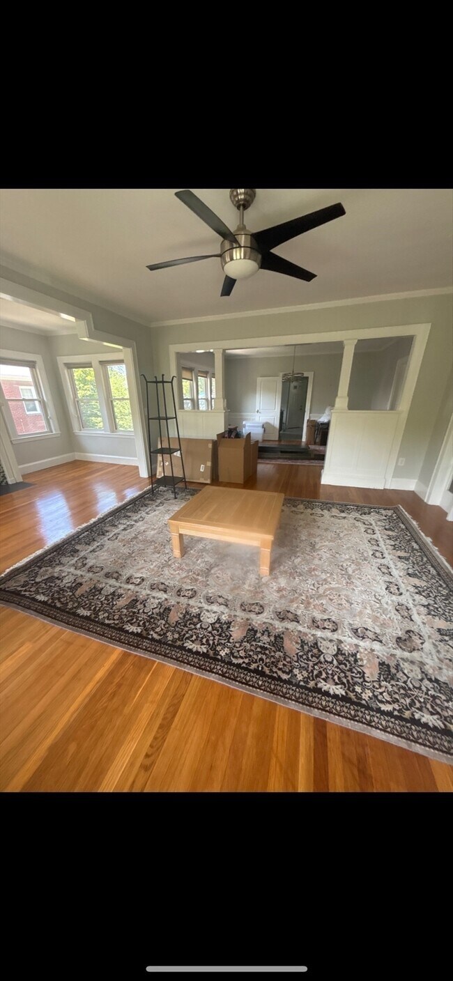 Building Photo - 569 Commonwealth Ave