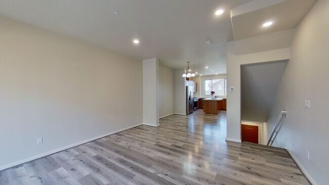 Foto del edificio - Wonderful Townhome 3 Bed 2.5 Bath in Betha...