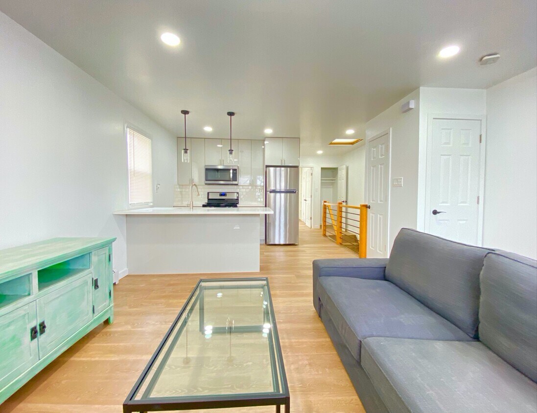 Foto principal - 69-14 66th St