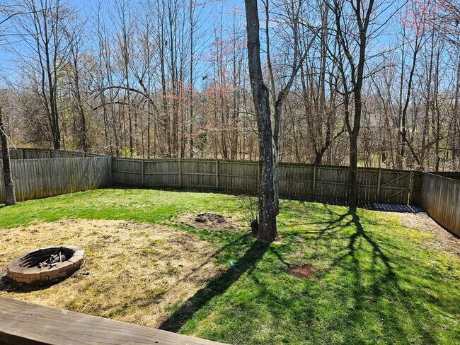 Building Photo - Near Dover Rd. Close to Post! 3 Bed/2 Bath...