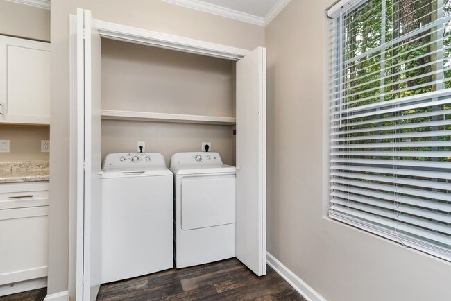 Mission Capital Crossing Apartments Raleigh, NC