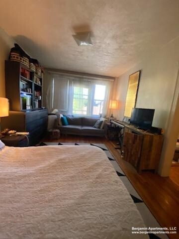 Foto del edificio - 26 Brainerd Rd