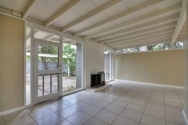 Building Photo - BEST VALUE IN PA!!  Charming Eichler, Midtown location, GREAT PA schools, EASY commute!