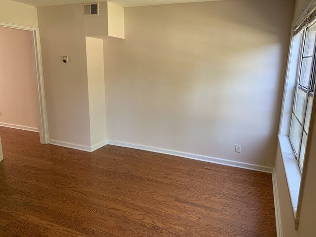 Foto del edificio - 1611 Valley Ave