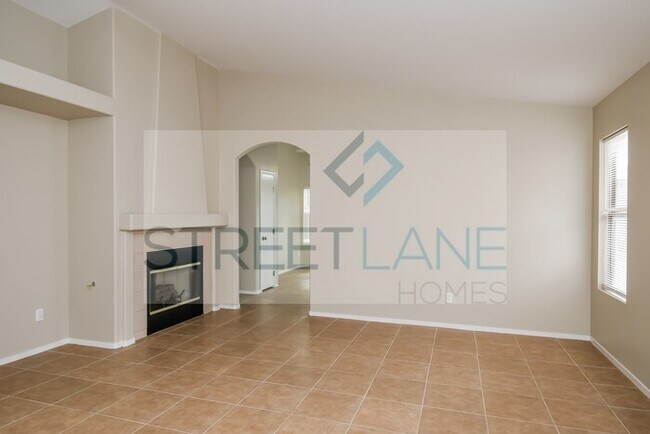 Foto del edificio - Remodeled 4 Bedroom Home!!