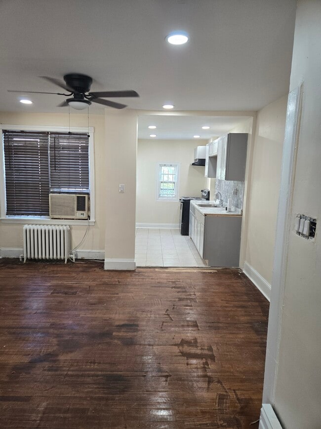 Foto del edificio - 323 N Redfield St