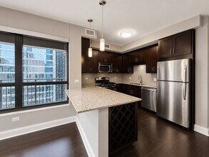 Building Photo - 61 W Hubbard St