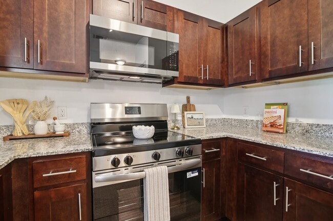 Building Photo - Lease Today & Save Up to $700 on Rent!