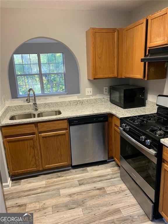 Foto del edificio - 4055 Mistymorn Ln