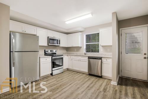 Foto del edificio - 6693 Live Oak Ln