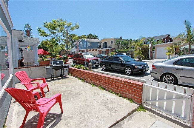 Building Photo - Single Family Home located on Balboa Penin...