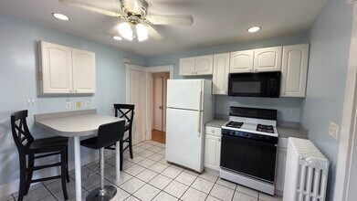 Building Photo - 56 Union St