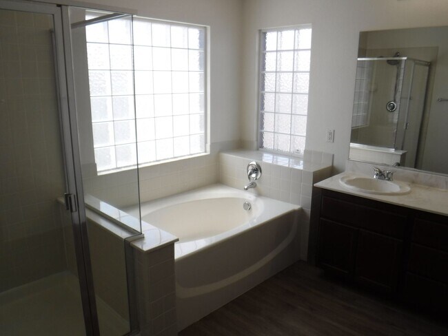 Building Photo - 2 STORY HOME IN GATED COMMUNITY