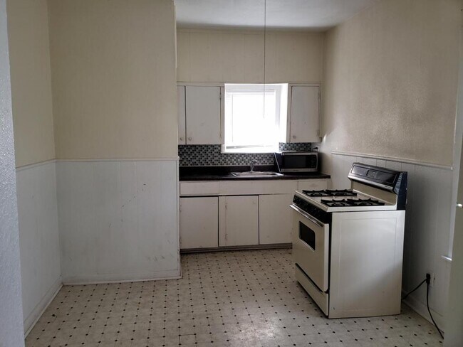 Foto del edificio - 124 Arlington #2
