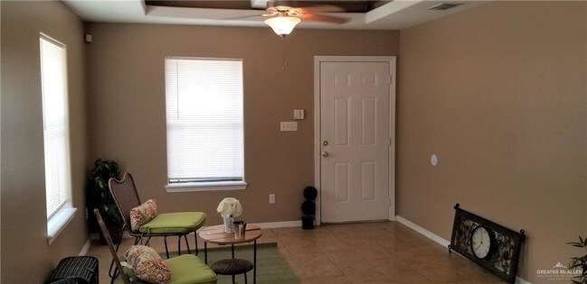 Foto del edificio - 3008 Diamondhead Ave