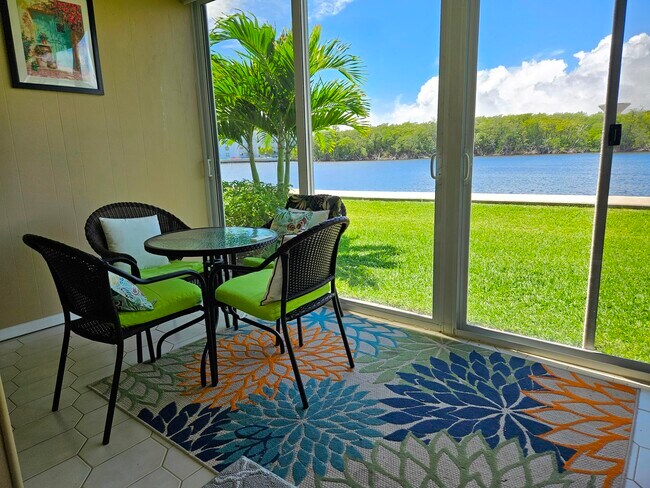 Foto del edificio - 5530 N Ocean Blvd