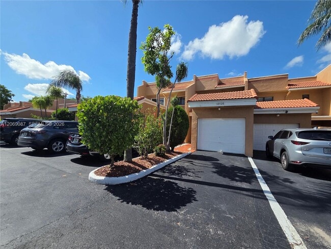Building Photo - 12025 S Las Palmas Dr