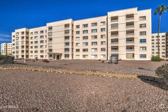 Building Photo - 7920 E Camelback Rd