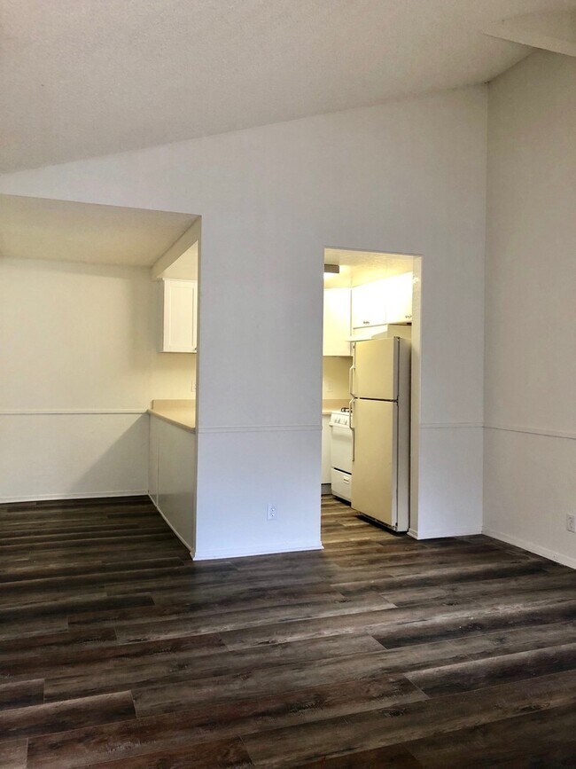Foto del edificio - West Ventura Apartment
