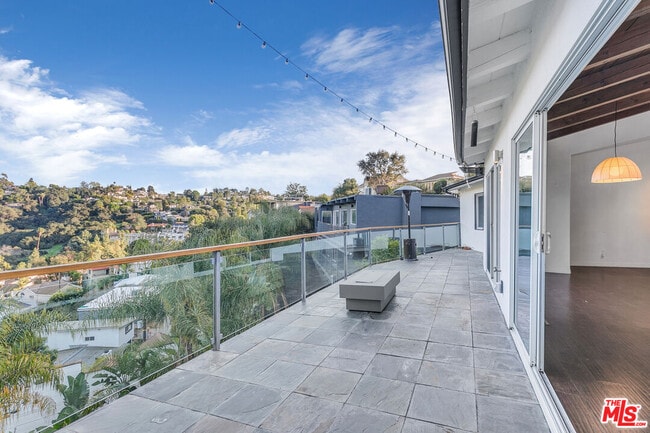 Building Photo - 3476 Troy Dr