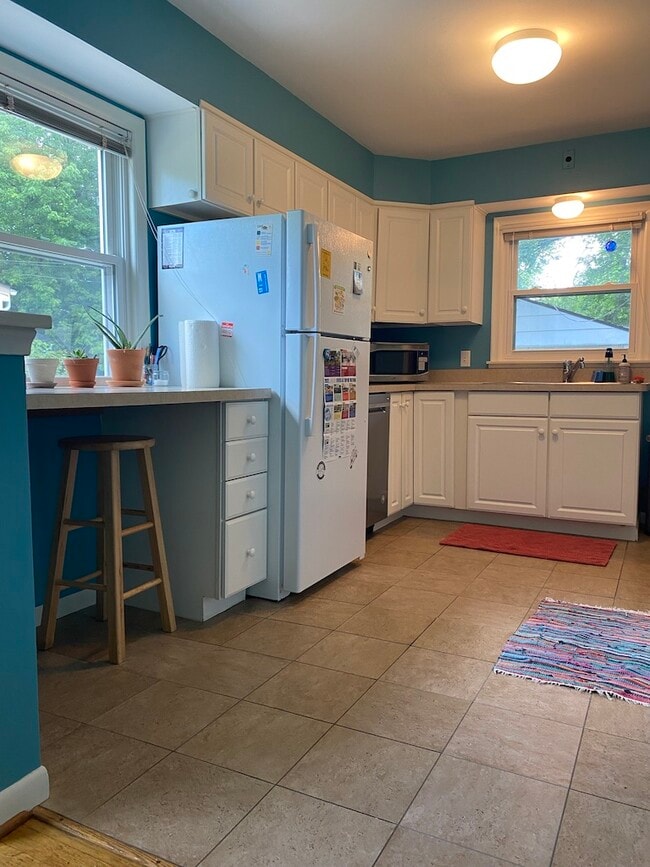 Kitchen - 2011 Helen St