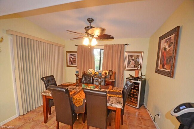 Foto del edificio - ***HACIENDA VILLAGE***FURNISHED SEASONAL***2 BEDS /2.5 BATHS***