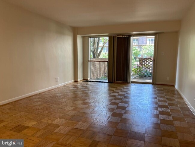 Foto del edificio - 520 N St SW