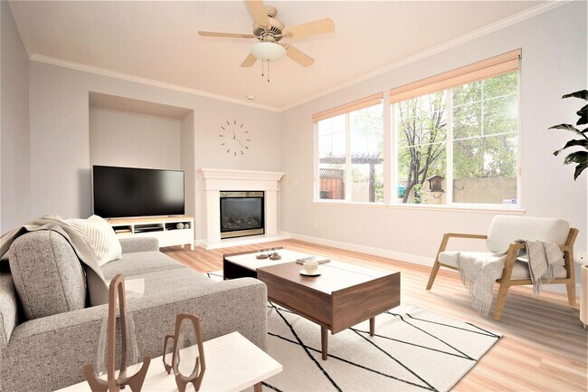 Foto del edificio - Beautifully Updated Home in Desirable Camp...