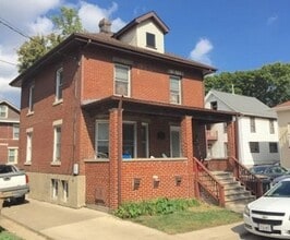 Building Photo - 1312 St James Ct