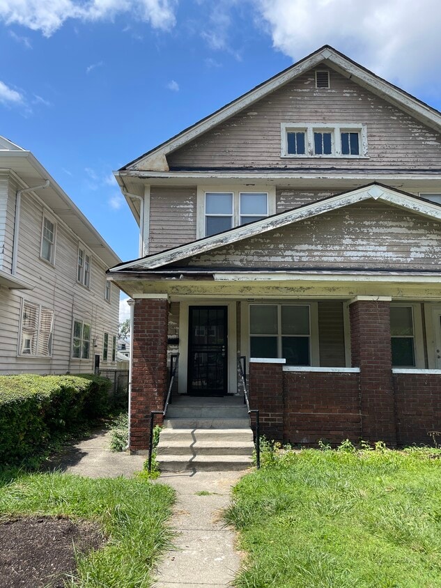 2934 College Ave, Indianapolis, IN 46205 House Rental in Indianapolis