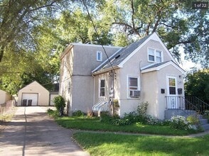 Building Photo - 1430 Minnehaha Ave